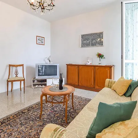 Casa Cinzia * באוונו